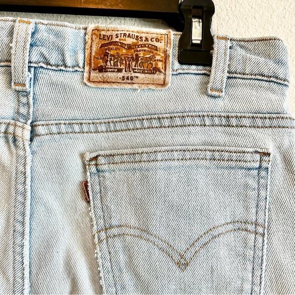 Vintage Levi’s 540 Cut Off Shorts Women’s 34 Flex Denim High Rise Distressed - Picture 6 of 10